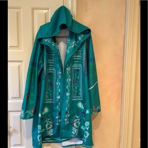 HOLIDAY PLUS Size Hooded Topper 2X-3X New no Tags